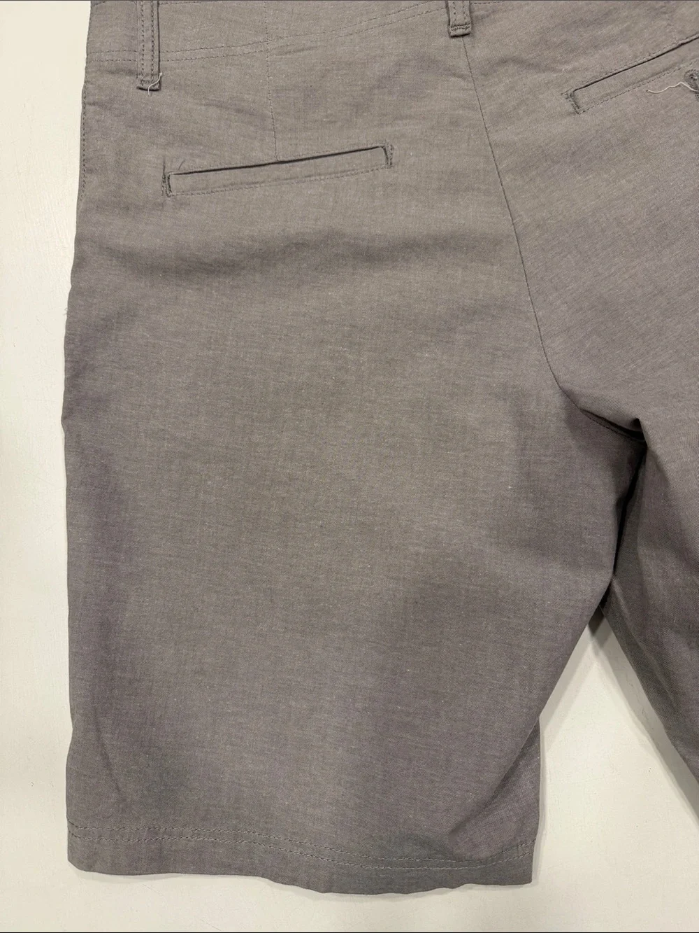 Lee Men's Extreme Comfort Light Gray Chambray Flat Front Shorts